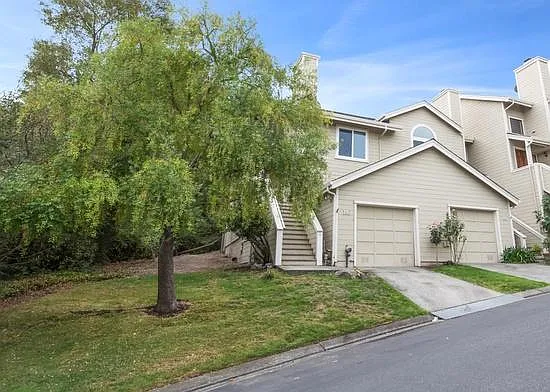 146 Arabian Way — Photo 1