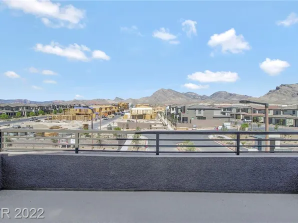 636 Clowder Spring Way, Las Vegas, NV 89138