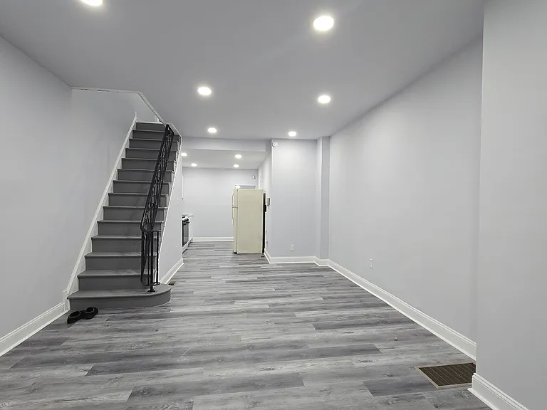 2445 N Garnet St — Photo 1