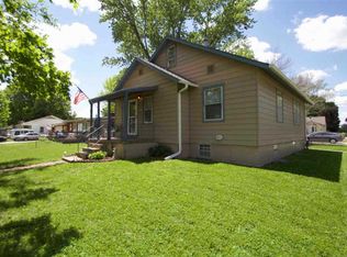 1047 NE Strait Ave, Topeka, KS 66616