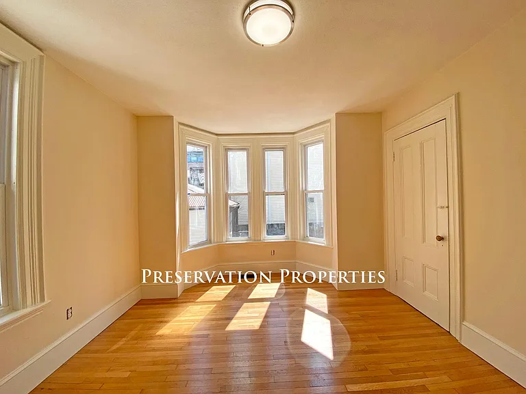 10 Peabody St #1 — Photo 3