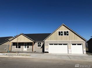 1017 Spring Mountain Dr, Wenatchee, WA 98801