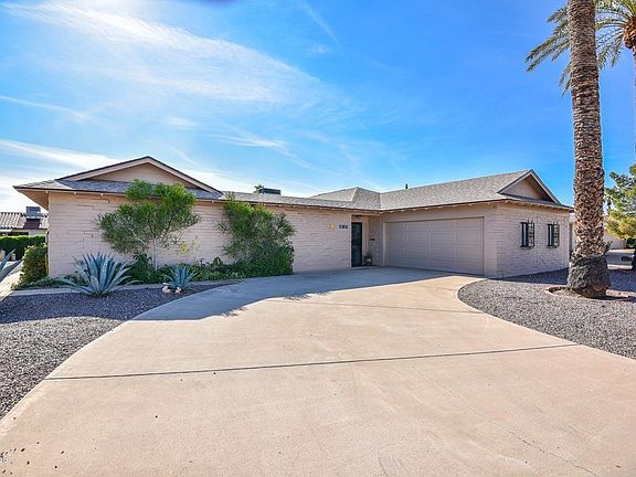 2nd image of 10601 W Mission Ln
