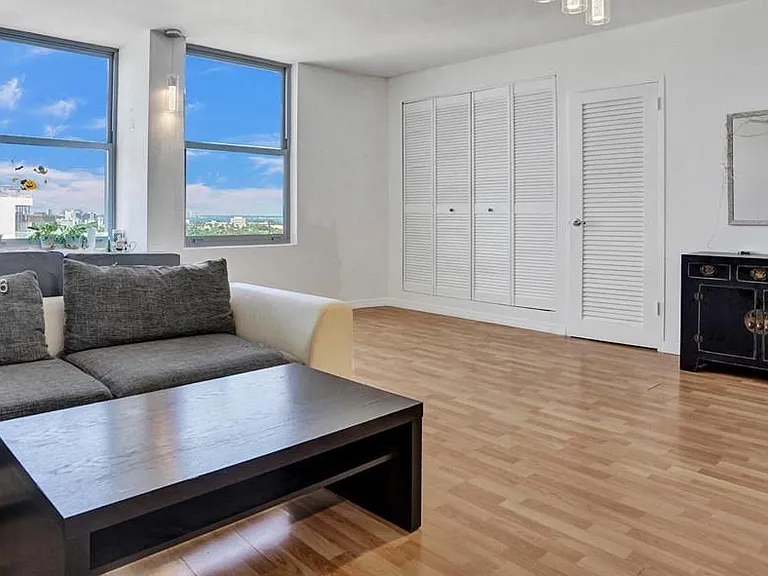 2899 Collins Ave #1502 — Photo 11
