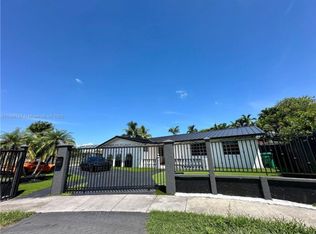 9481 SW 10th St, Miami, FL 33174