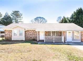 62 Green Valley Dr, Riverdale, GA 30274