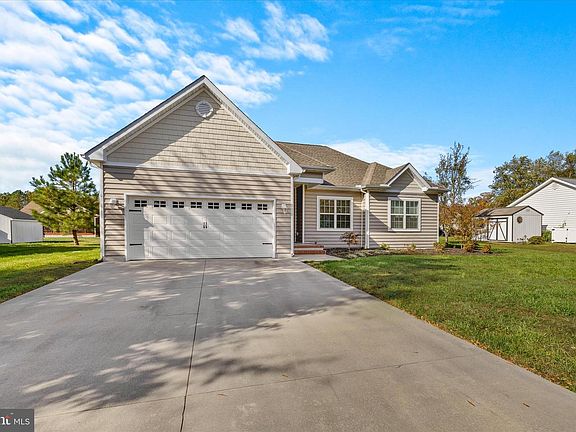 3rd image of 31010 Oak Leaf Dr