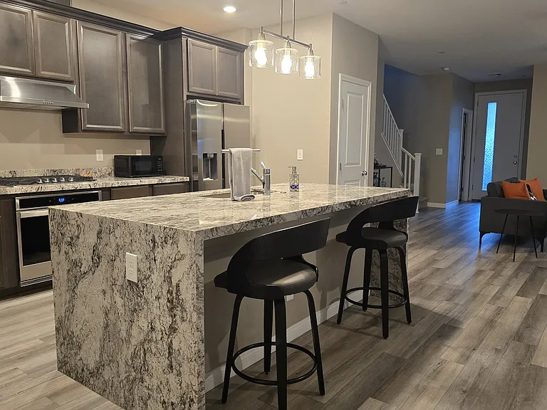 499 Fairview Hills St — Photo 8