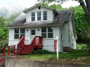510 N Adams St, Saint Croix Falls, WI 54024