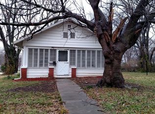 2328 S Harris Ave, Independence, MO 64052