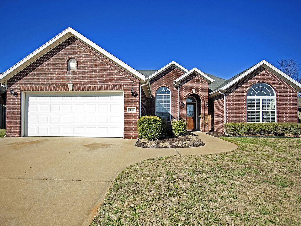 1st image of 3004 SW Camden Dr