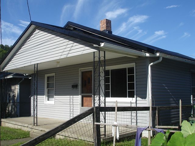 1st image of 507 Pelham St