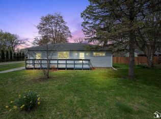 7311 Taylor Ave, Temperance, MI 48182