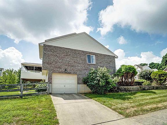 4th image of 1104 Riverwalk Ct