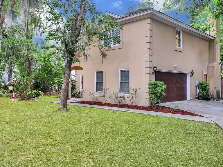 123 Companion Way — Photo 3