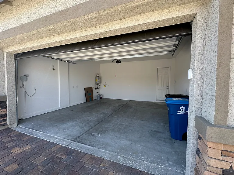 2 Car Garage