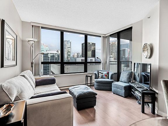 2nd image of 938 Smithe St #1823