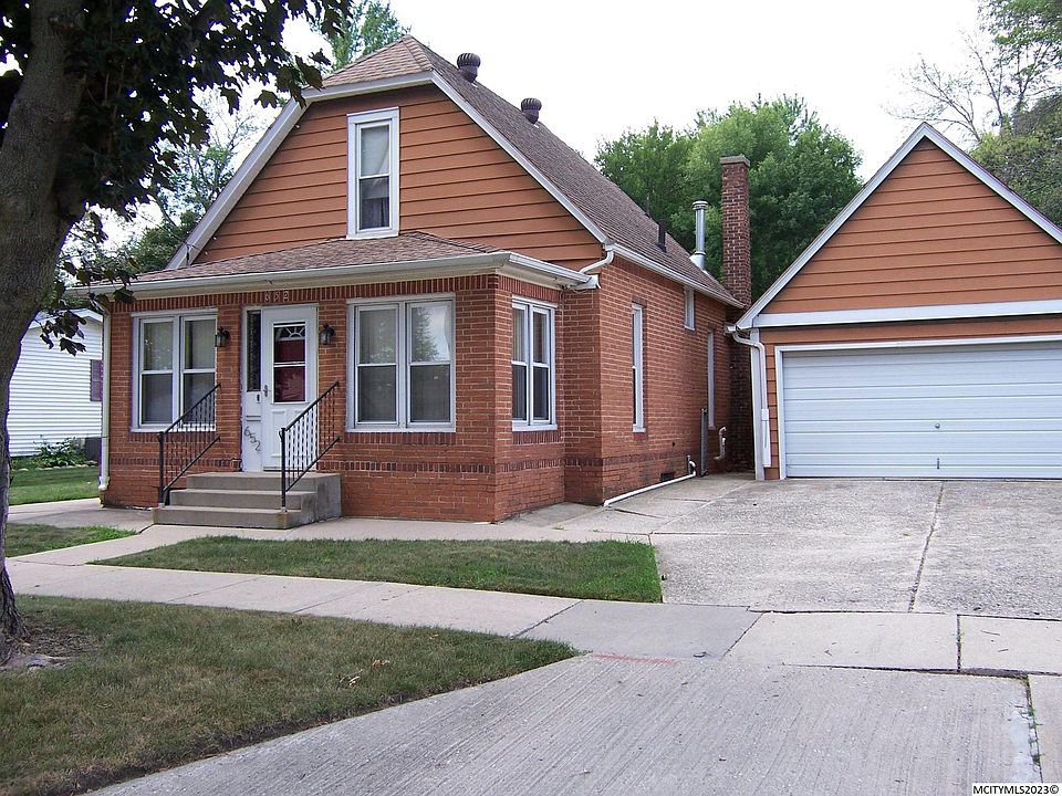 1st image of 652 S Jackson Ave
