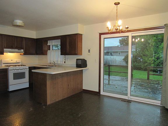 4th image of 1530 Glendale St