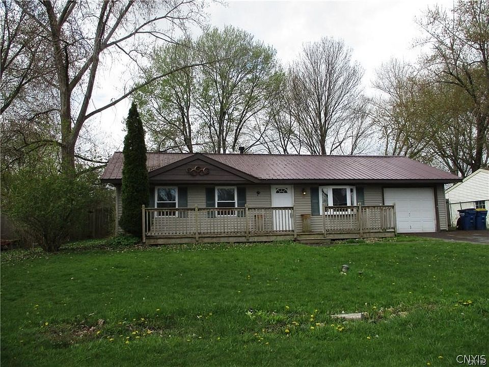1st image of 211 Daywood Dr