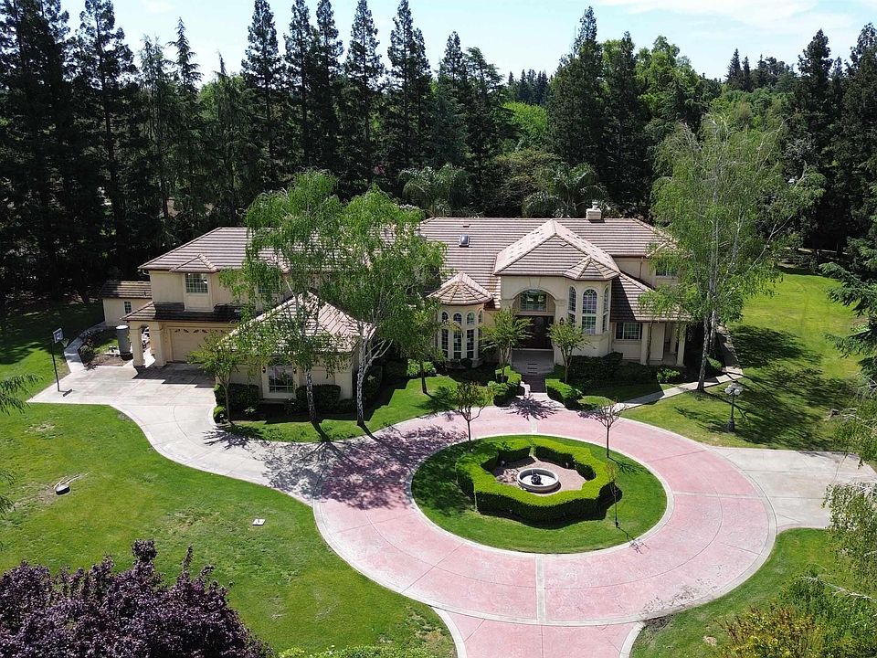 1st image of 6262 Raymond Ct