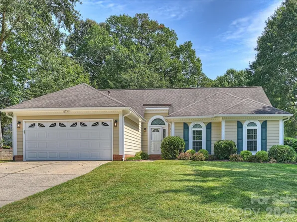1608 Running Brook Rd, Charlotte, NC 28214