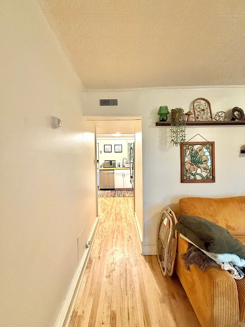 51 W Union St — Photo 3