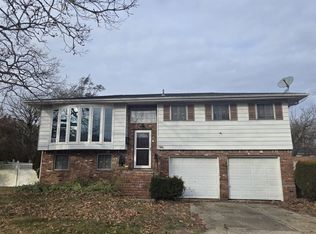 161 Wurz St, Brentwood, NY 11717