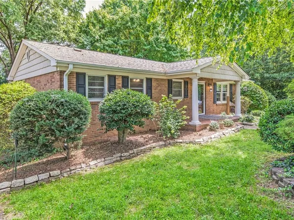 3641 Community Church Rd, Pfafftown, NC 27040