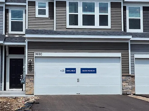 9690 4th St N, Saint Paul, MN 55129