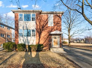 625 N Yale Ave #G, Villa Park, IL 60181