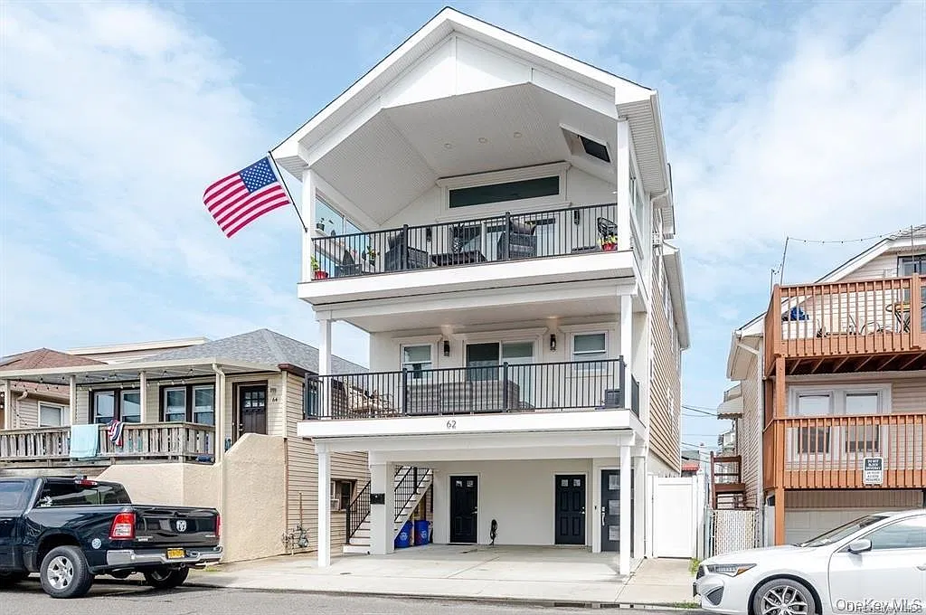 3 bed, 1.0 bath, 1000 sqft, $4,600 — Photo 1