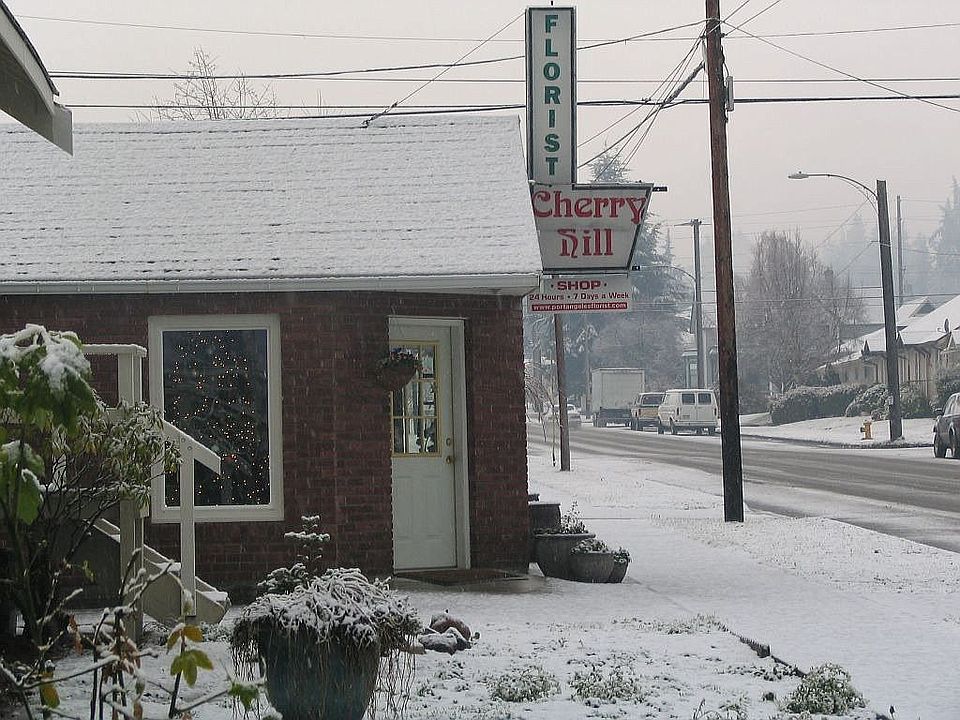 2nd image of 507 S Cherry St