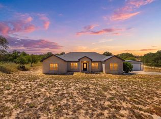 254 Broken Arrow, Floresville, TX 78114