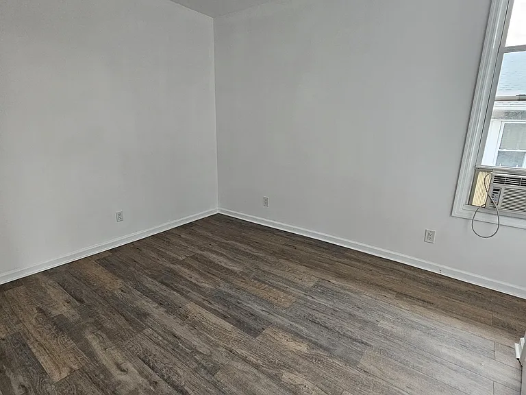 2727 E 26th St #2 — Photo 9