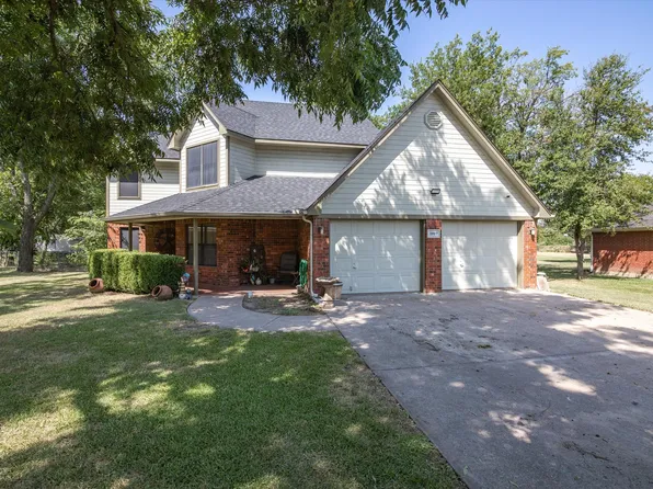 1007 S Elm St, Ennis, TX 75119