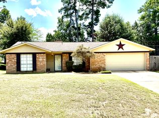 1318 Colgate Dr, Longview, TX 75601