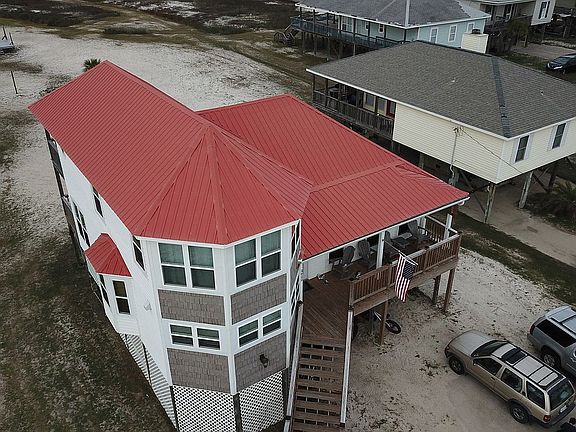 2nd image of 2622 Bridgeview Dr