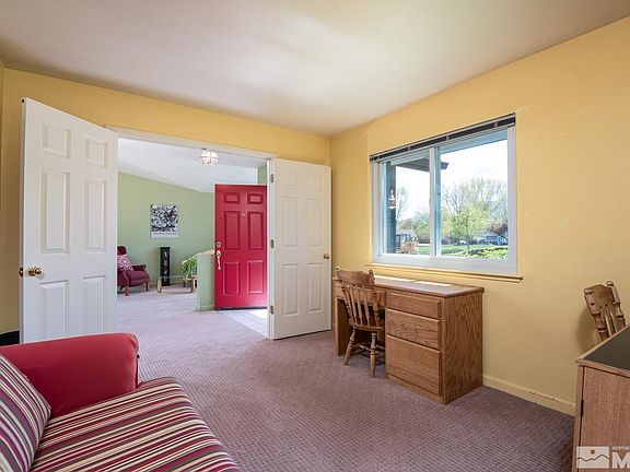 4th image of 1739 Bougainvillea Dr