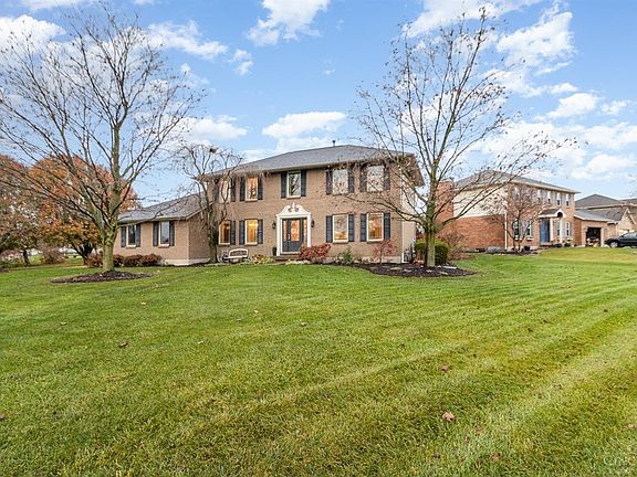 2nd image of 8245 Fox Knoll Ct
