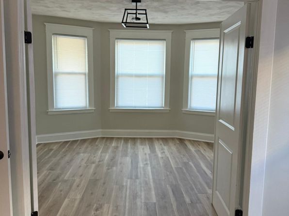 2410 Campbell Ave FLOOR 2