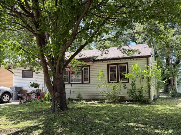 829 N Farmer Avenue, Springfield, MO 65802