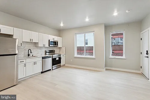 316 S 52nd St #6 Photo 1