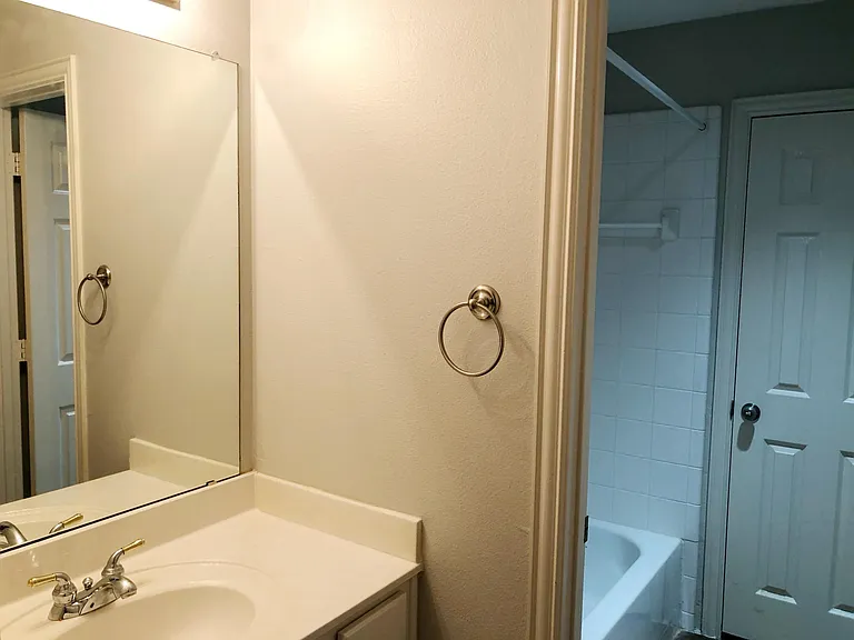 6417 Calloway Dr — Photo 15