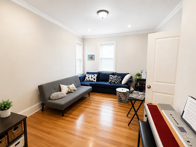 66 Mozart St #2 — Photo 3