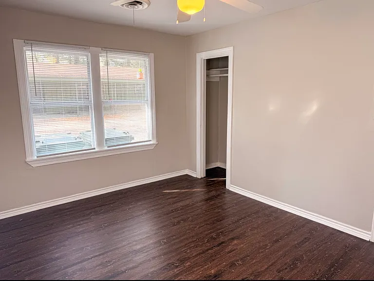 209 Cavin St — Photo 7