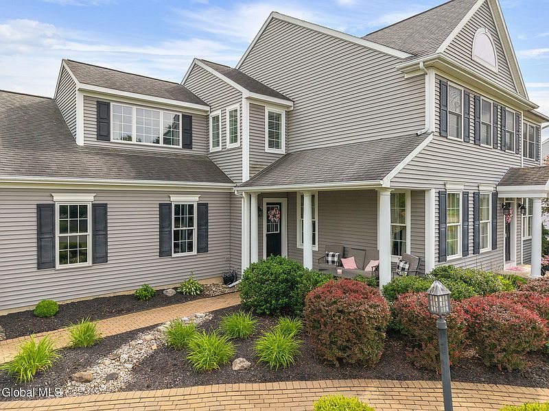 3rd image of 37 Farmview Lane
