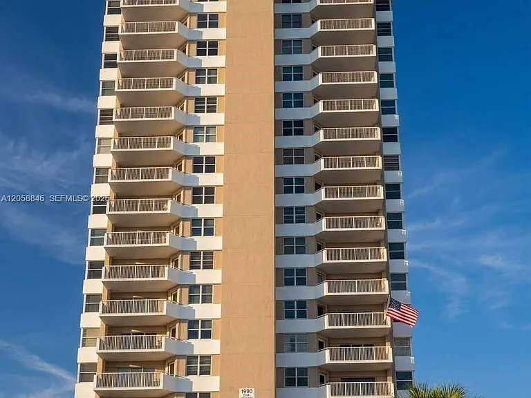 1980 S Ocean Dr #MK — Photo 15