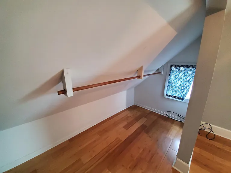 BEDROOM 2 CLOSET
