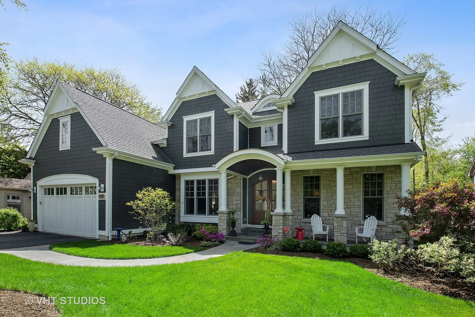 626 Forest Rd photo 1